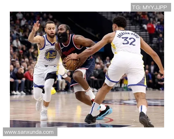 勇士与快船近期交锋胜率分析及未来比赛展望